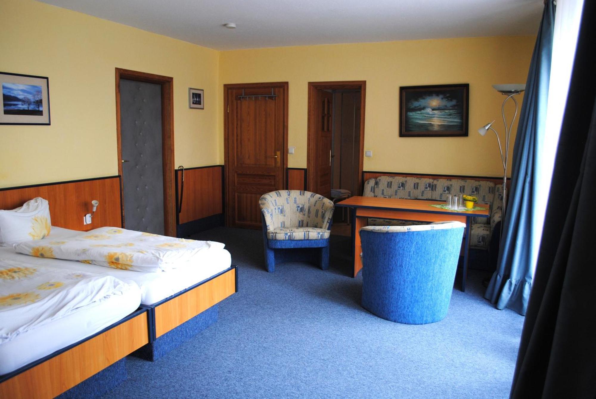 Haus Kathrin Hotel Zecherin Екстериор снимка